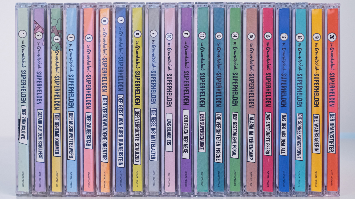 Seitenansicht der CD-Hüllen von Folge 1 bis Folge 20.