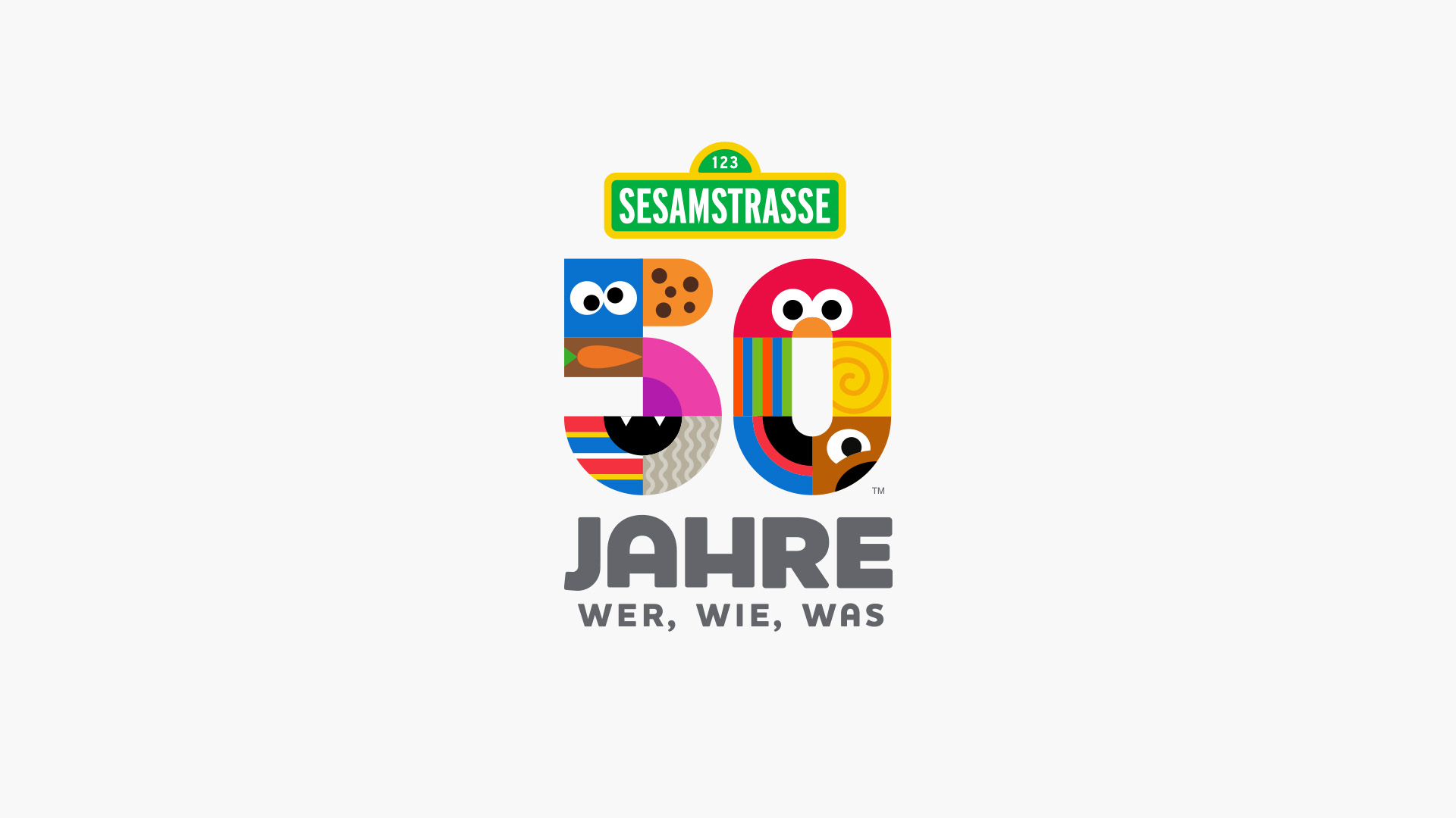 Abbildung einer verspielt gestalteten „50 Jahre“ mit Schriftzug „Wer, Wie, Was“ und der Sesamstrasse Wortmarke.